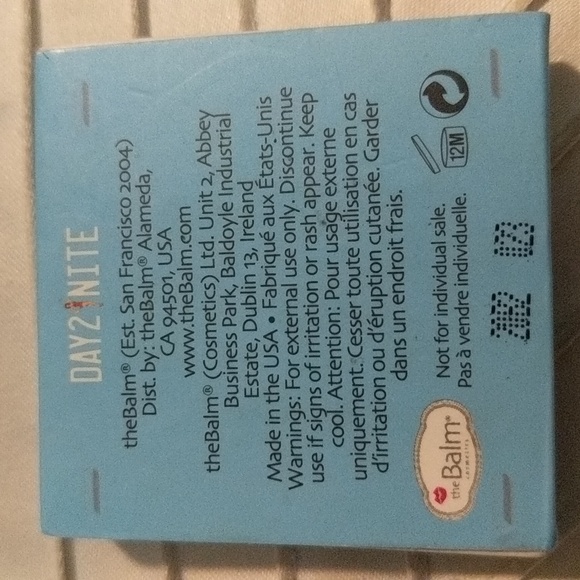 NWT theBalm eyeshadow - Picture 2 of 3